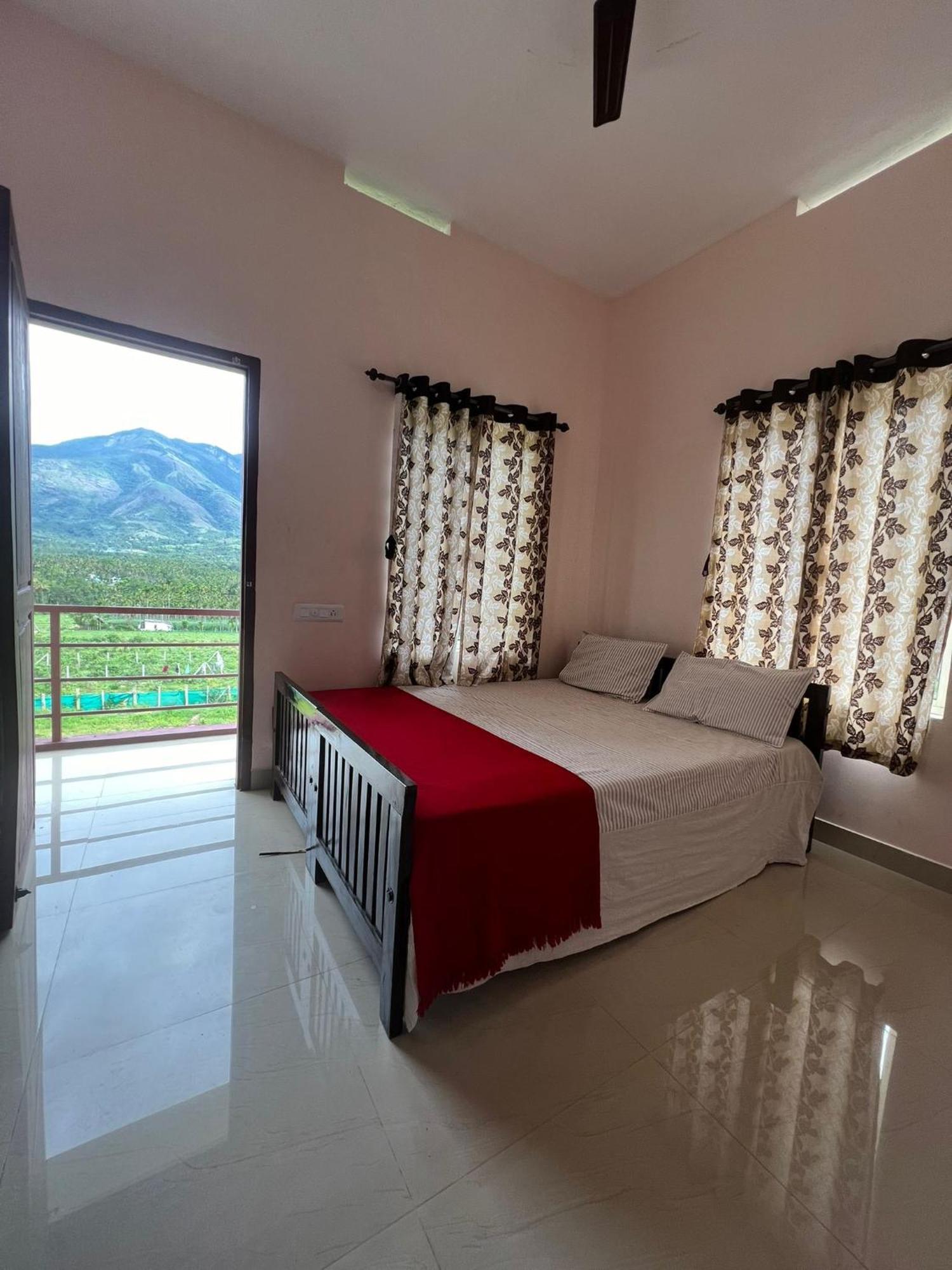 Kadampil Bliss Maraiyūr Exterior foto