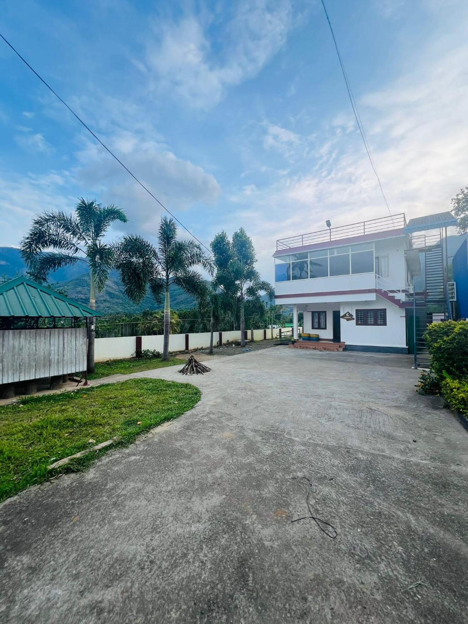Kadampil Bliss Maraiyūr Exterior foto
