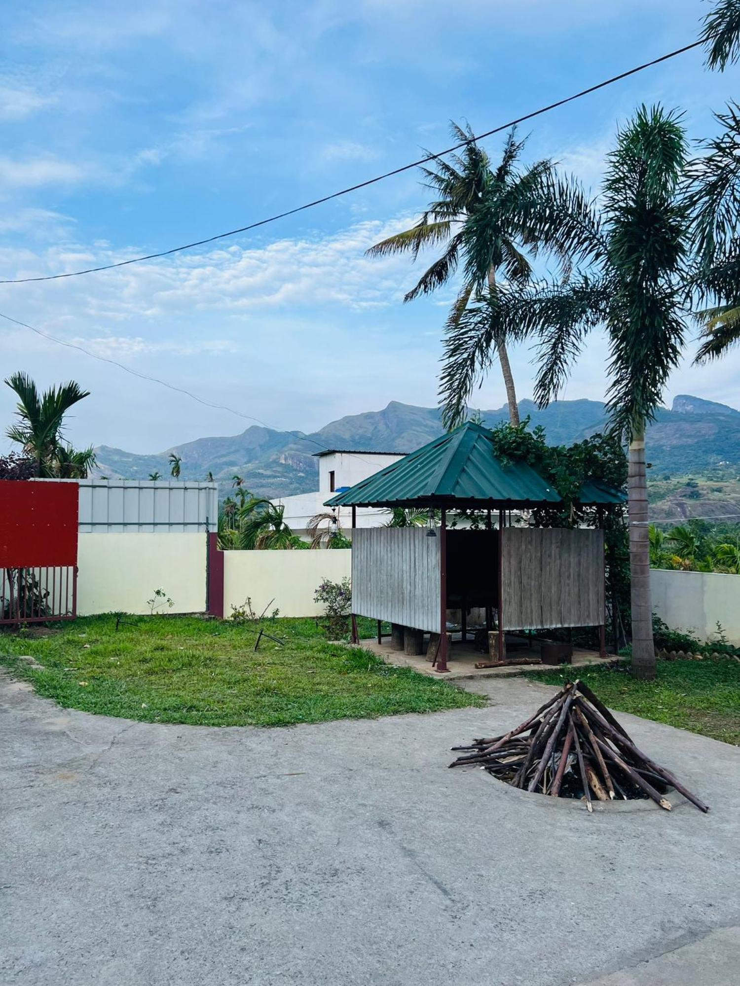 Kadampil Bliss Maraiyūr Exterior foto