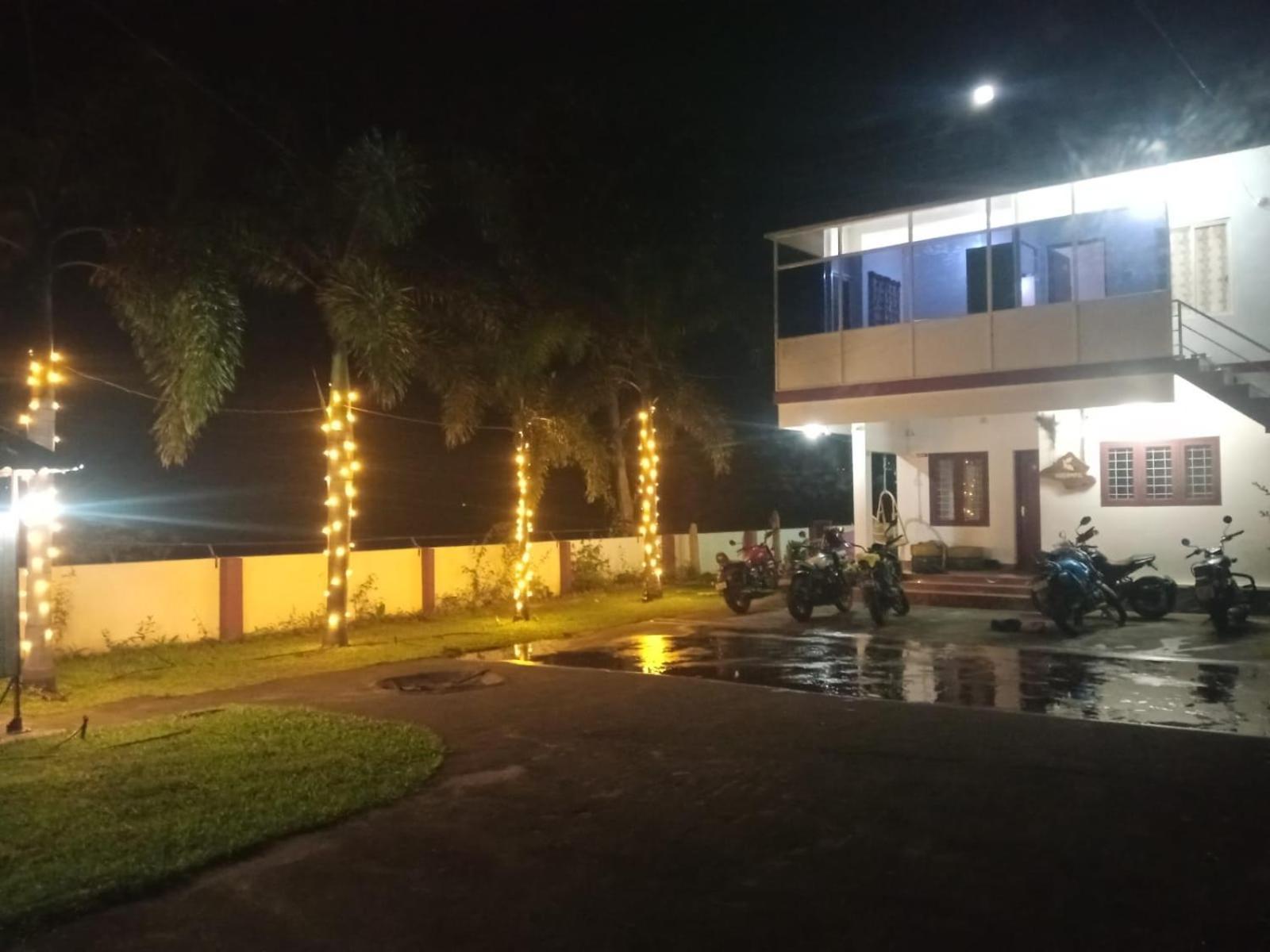 Kadampil Bliss Maraiyūr Exterior foto